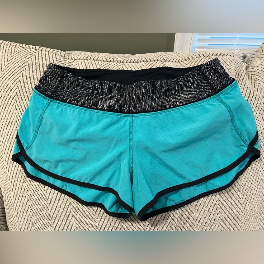 Lululemon size 6 Run Speed Short Turquoise Blue